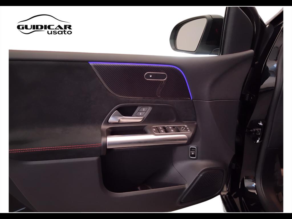 Mercedes-Benz Classe B - W247 2023 - B 180 d AMG Line Advanced Plus auto