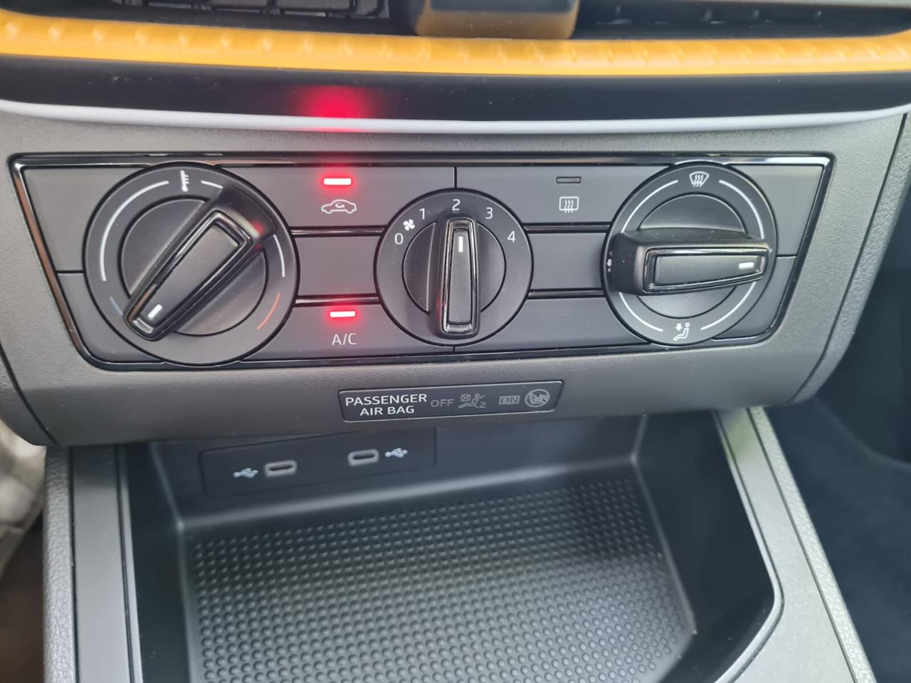 Seat Arona 1.0 TGI 90 CV Reference – Marzo 2022 – €12.900