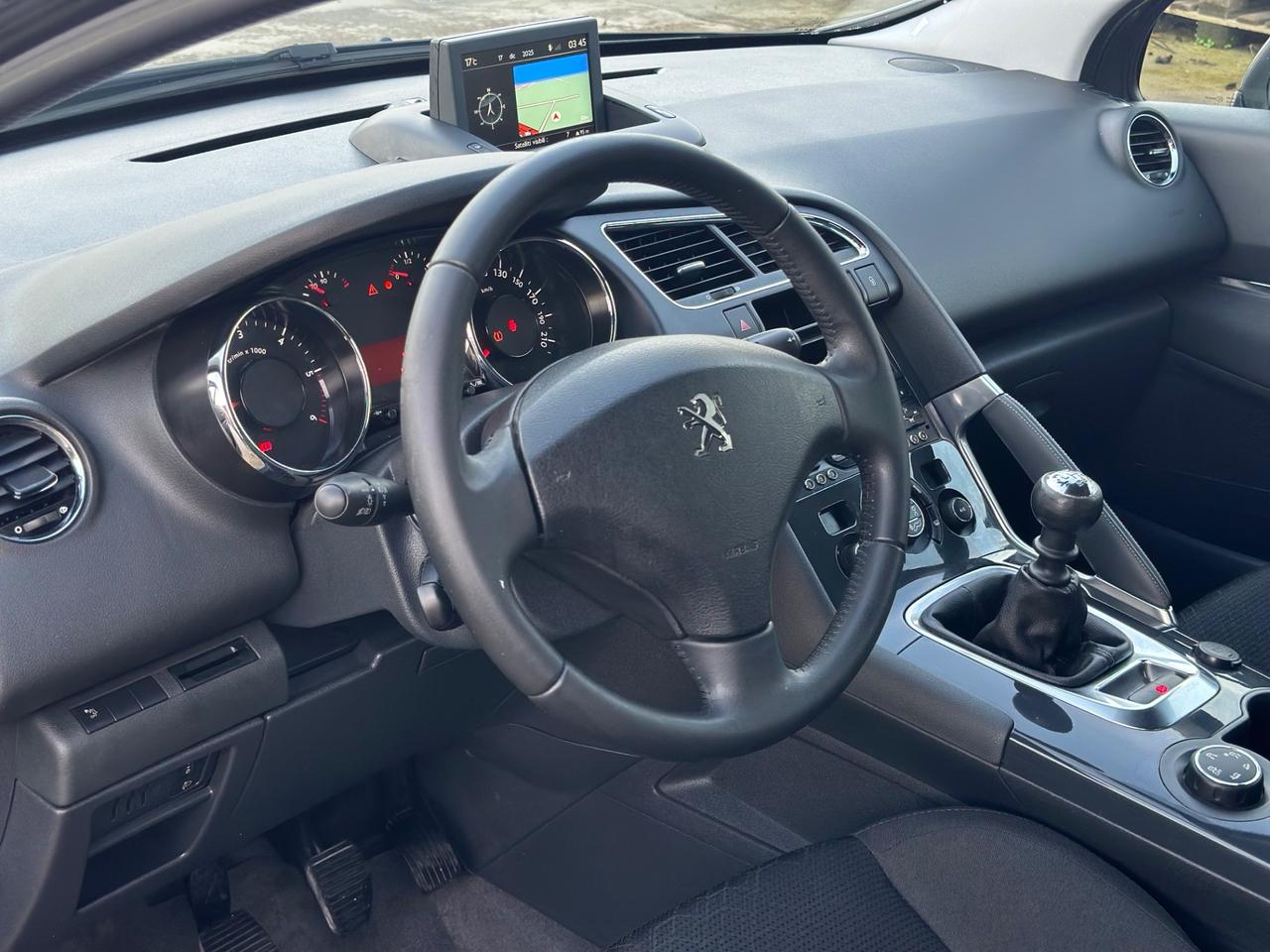 Peugeot 3008 1.6 HDi 115CV Business MY 2014