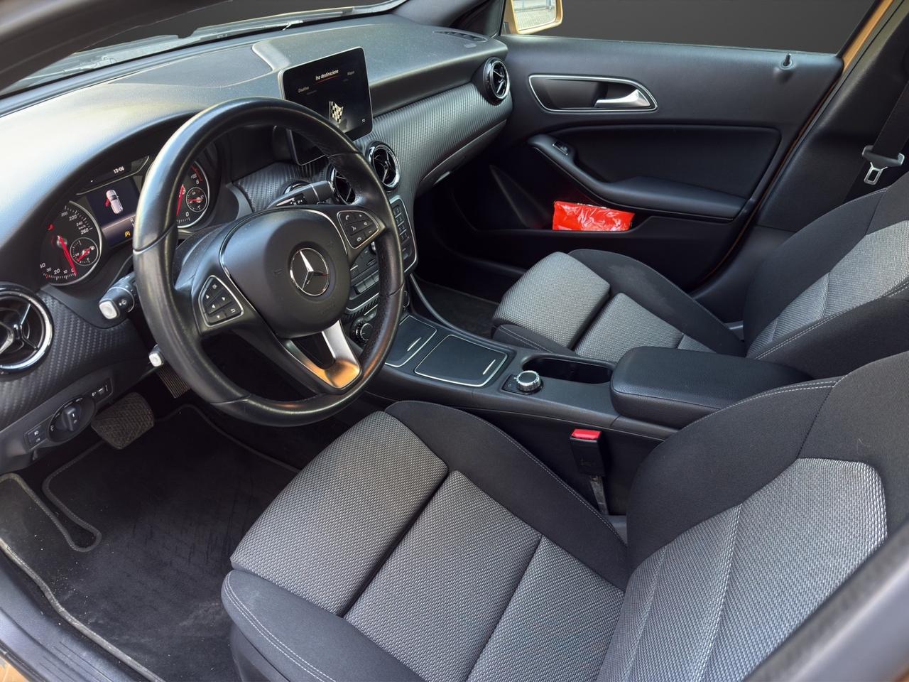 Mercedes-benz GLA 200 d Business