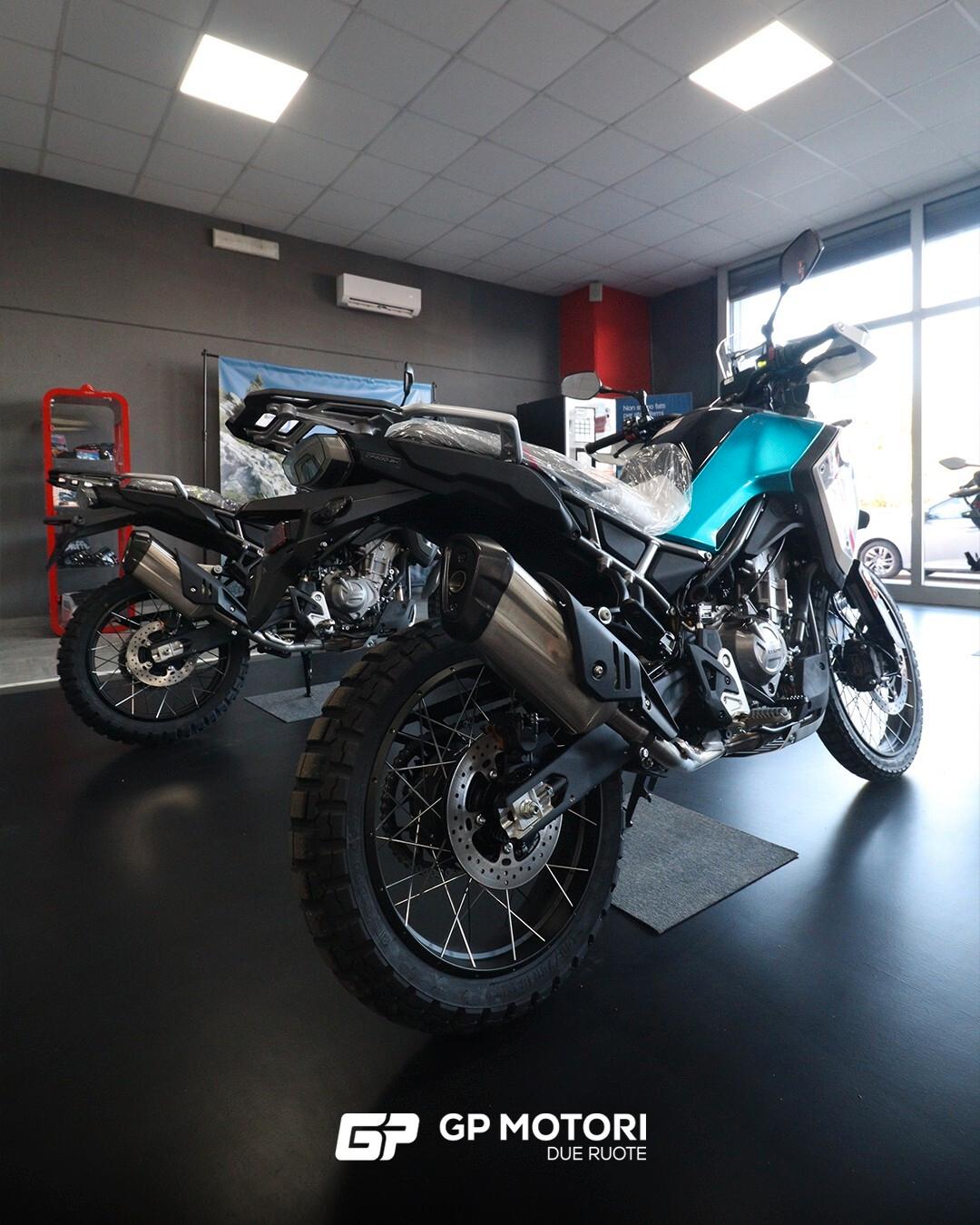 Cf Moto 450MT BLUE ZEPHYR DEMO
