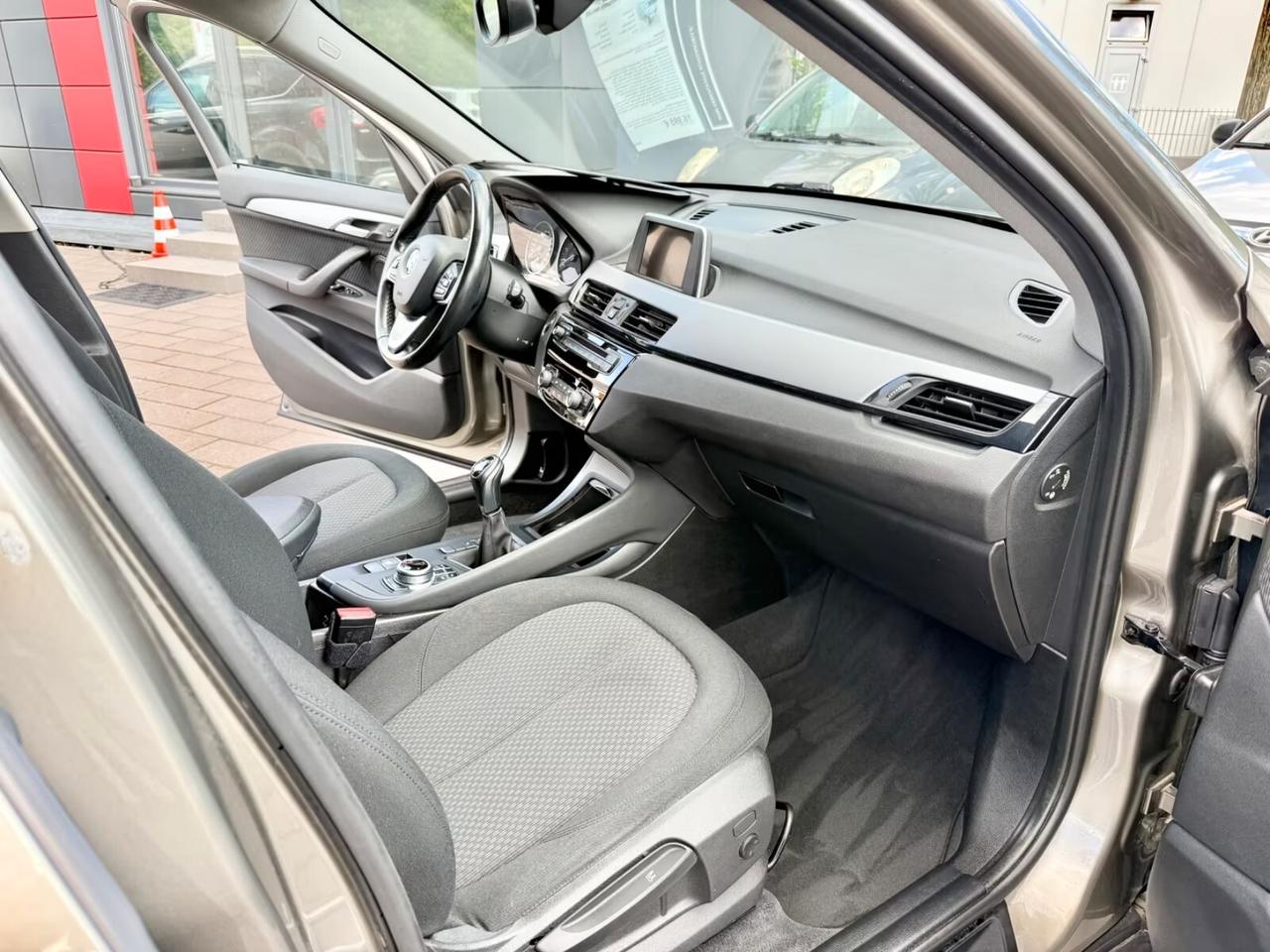 Bmw X1 sDrive18i Advantage