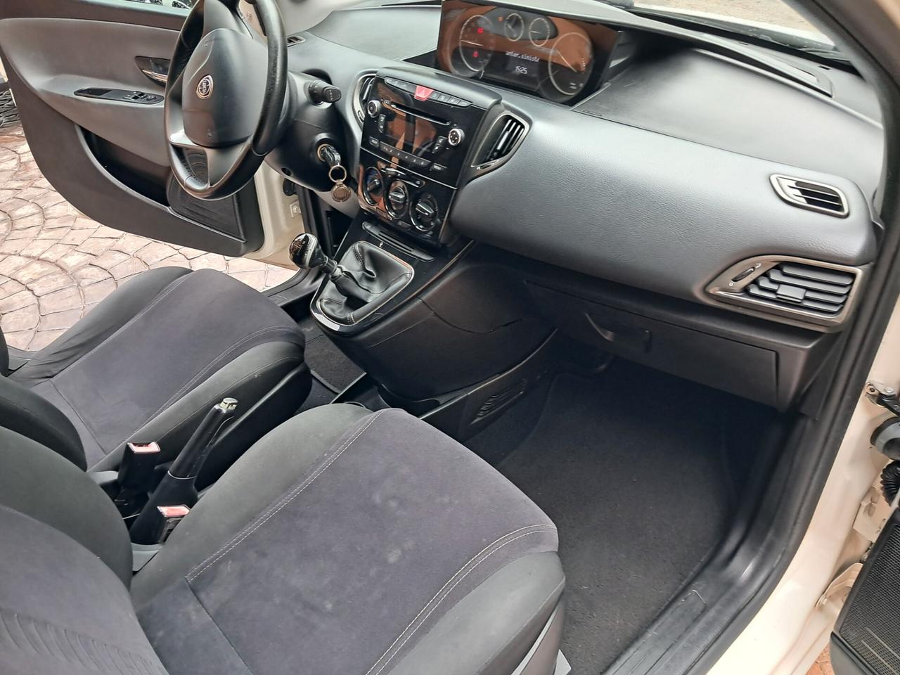 Lancia Ypsilon 1.3 MJT 16V 95 CV 5 porte S&S Gold