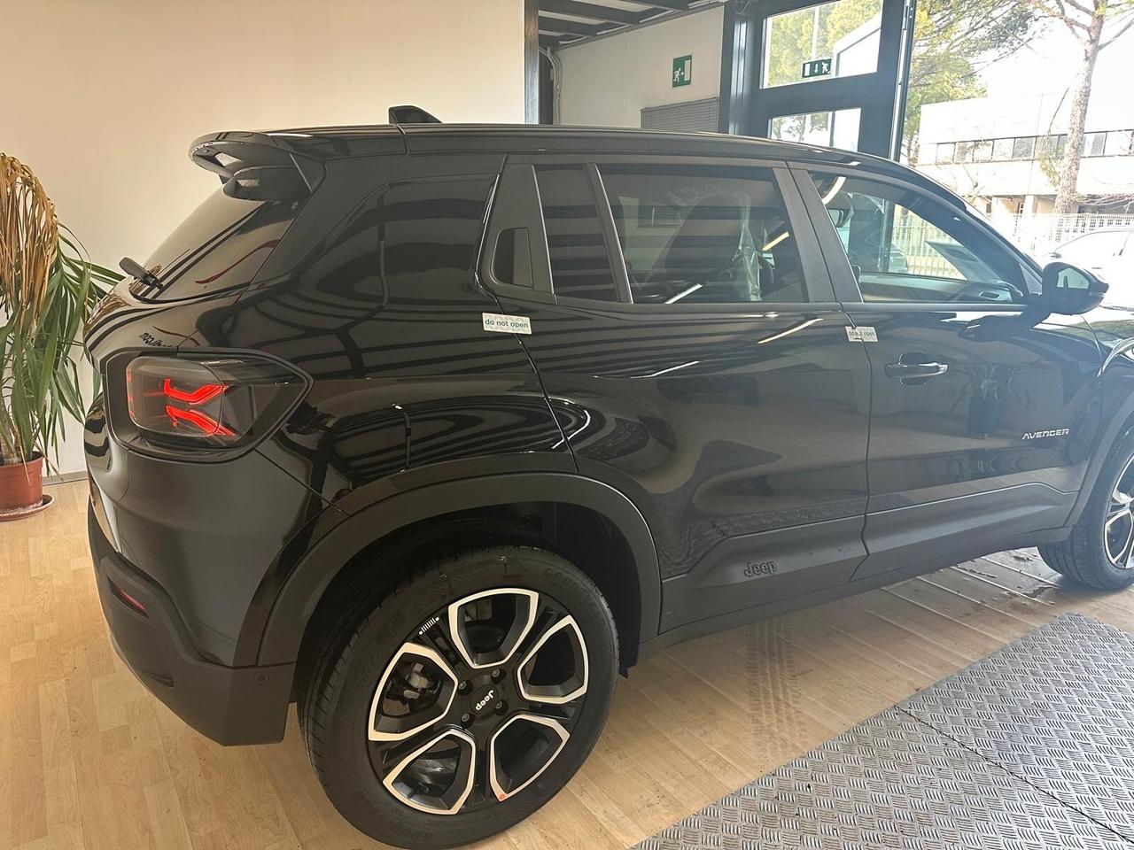 Jeep Avenger 1.2 Turbo 100 CV Summit "km0"