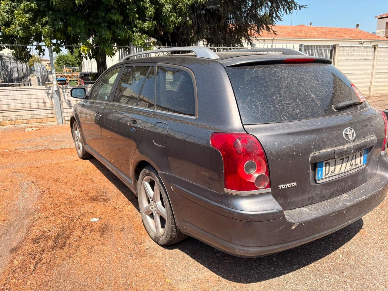 Toyota Avensis 2.0 D-4D 16V Station Wagon