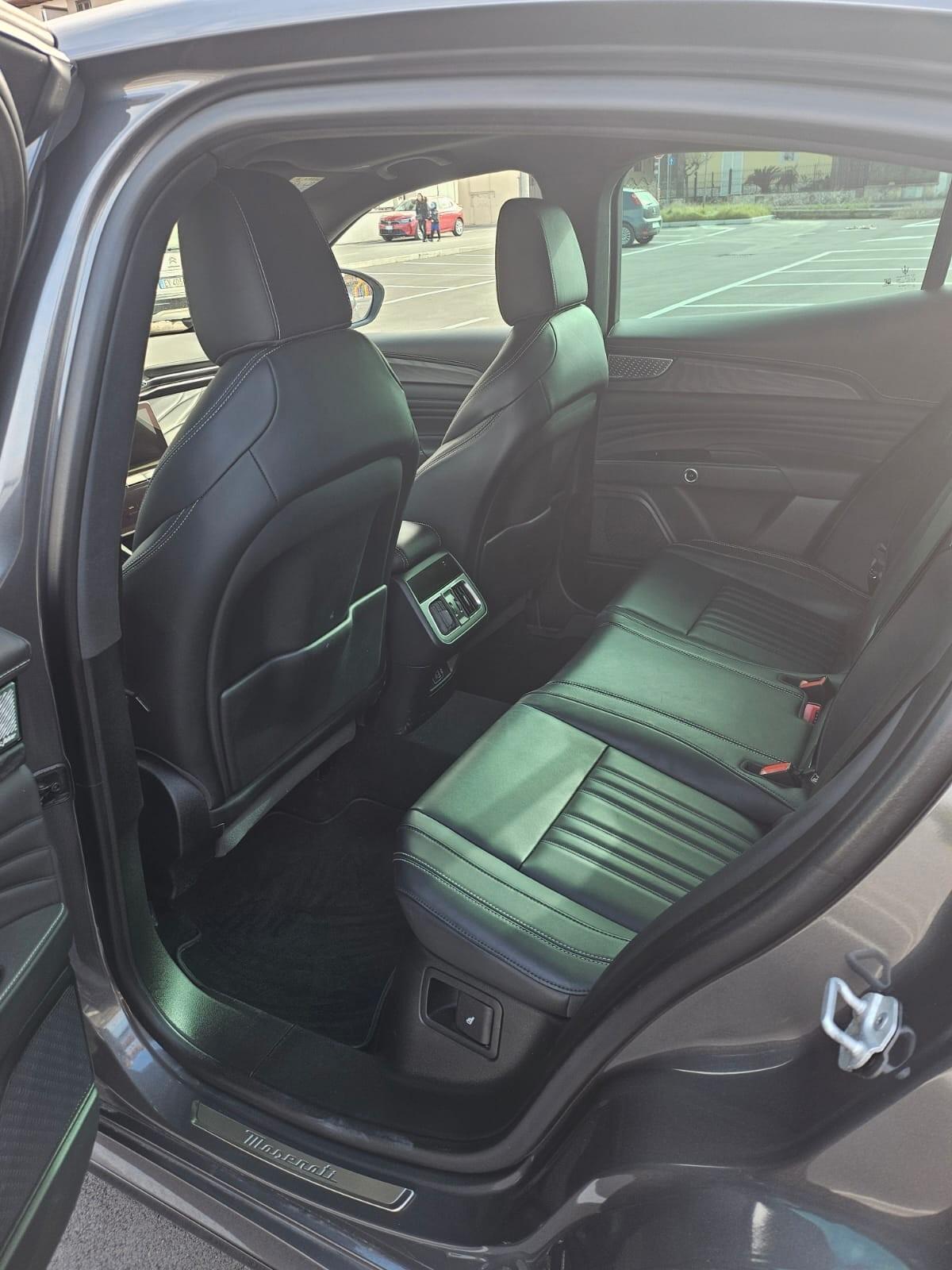 Maserati Grecale MHEV 330 CV AWD Modena