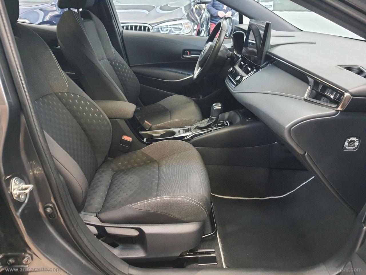 TOYOTA Corolla 1.8 Hybrid Style