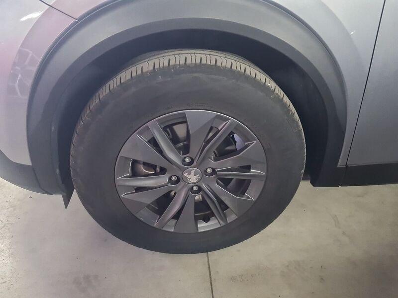 Peugeot 2008 motore elettrico 136 CV Active