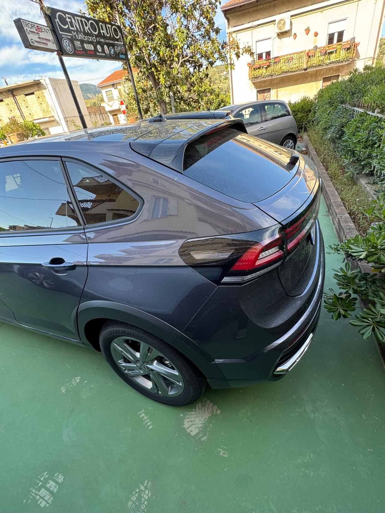 Volkswagen Taigo 1.0 TSI 115 CV DSG R-Line