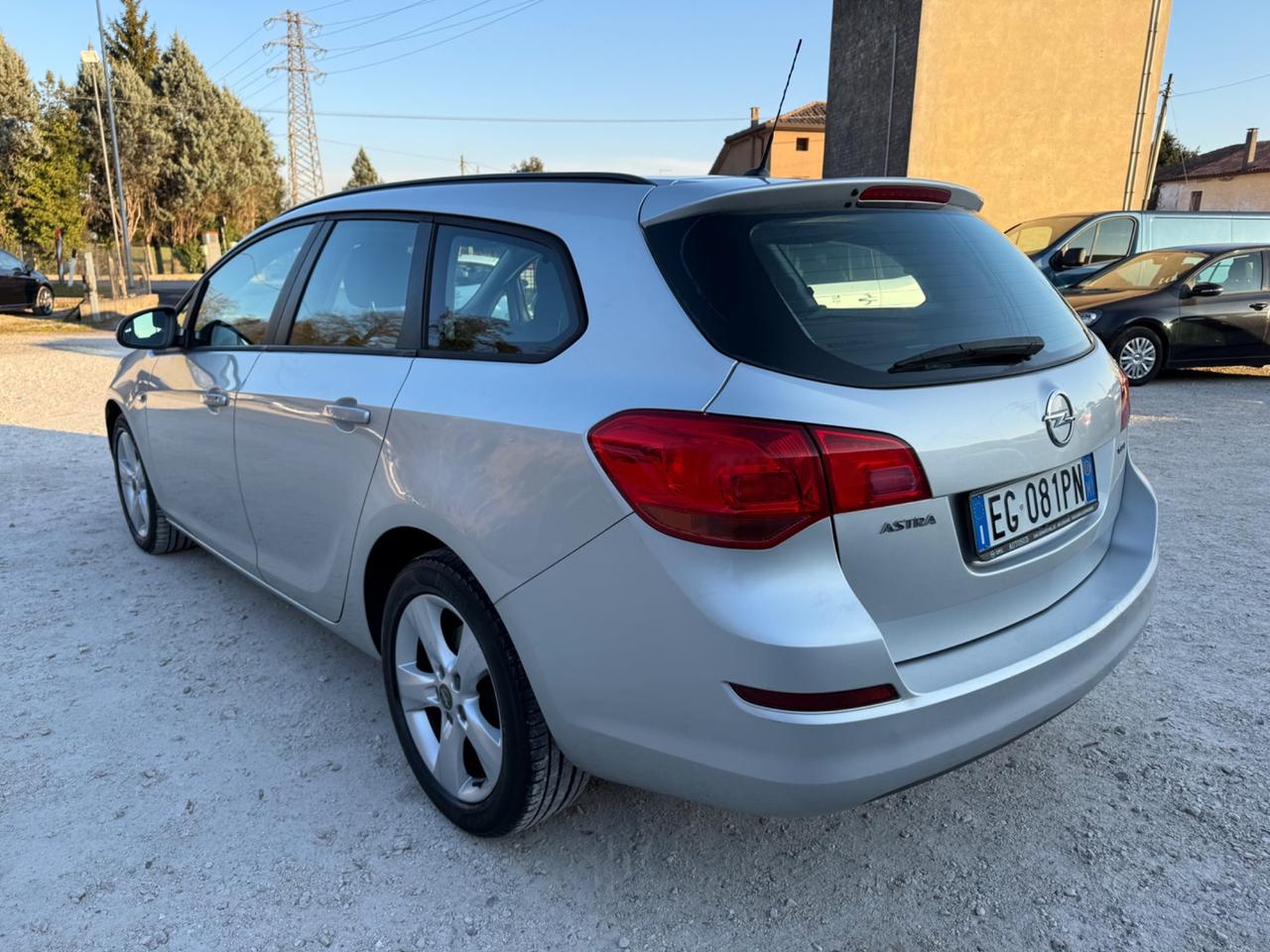 Opel Astra 1.7 CDTI 125CV Sports Tourer Cosmo UNICO