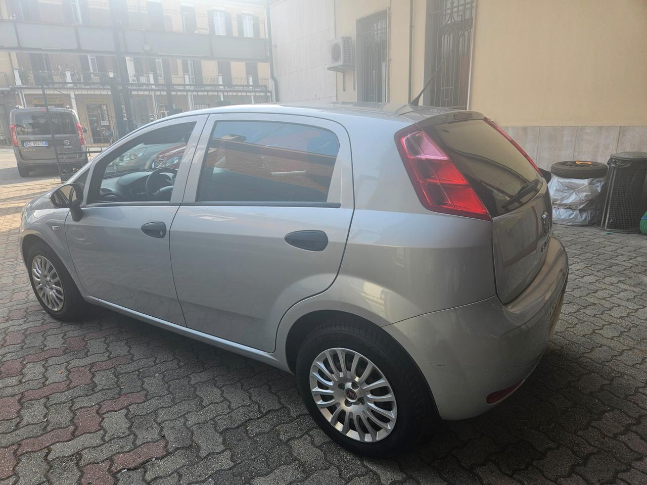 Fiat Punto 1.2 8V 5 porte Street
