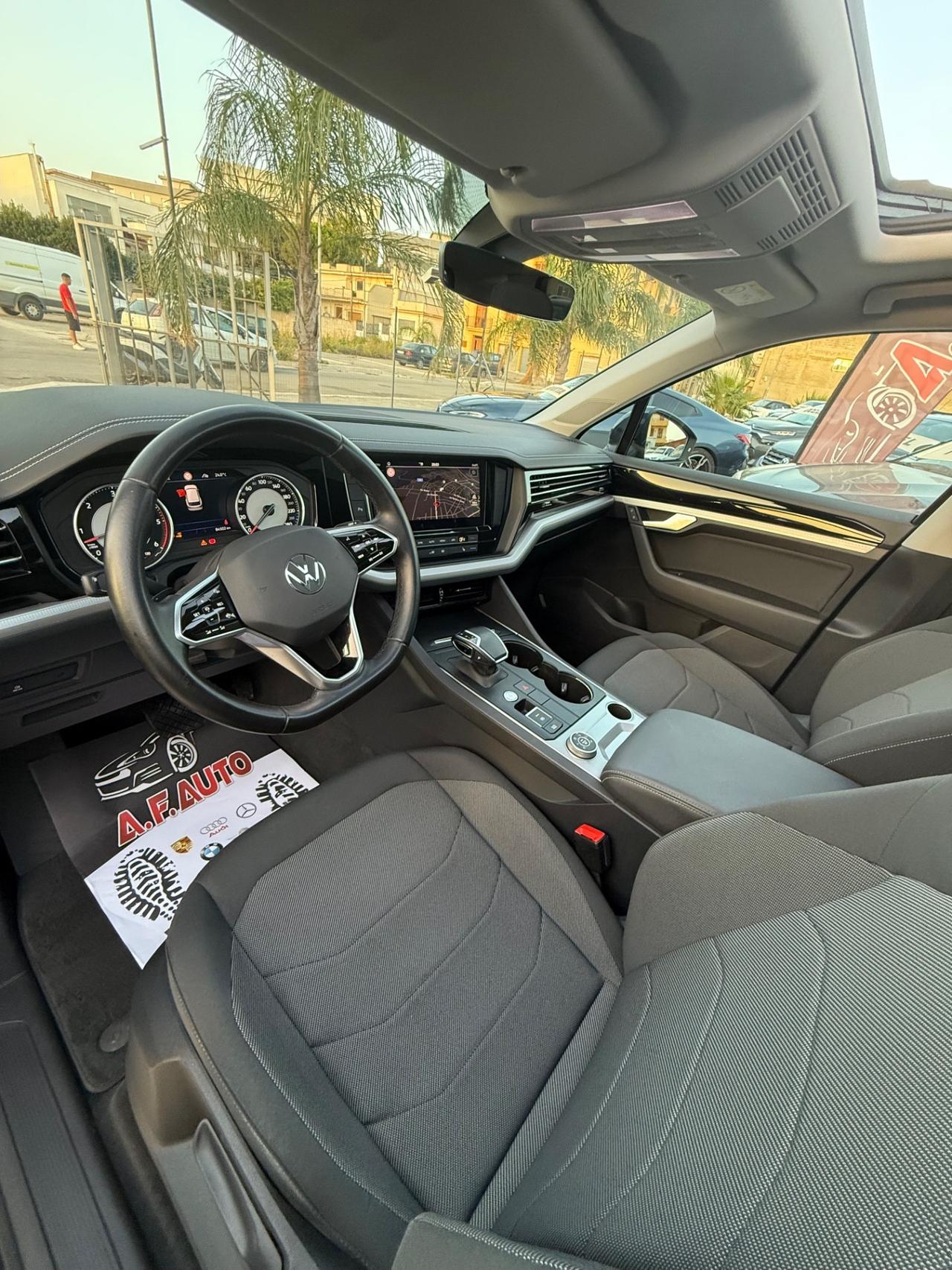 Volkswagen Touareg 3.0 V6 TDI SCR Elegance