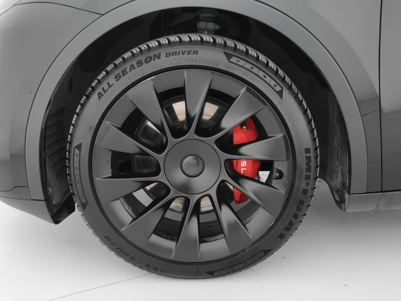 Tesla Model Y Long Range Dual Motor awd