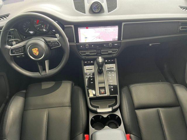 PORSCHE Macan 2.0