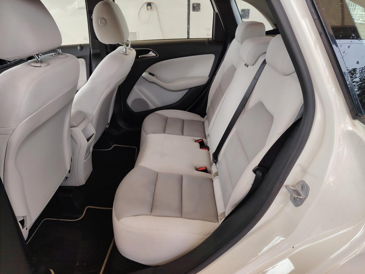 Mercedes-benz B 180 CDI BlueEFFICIENCY Executive automatico