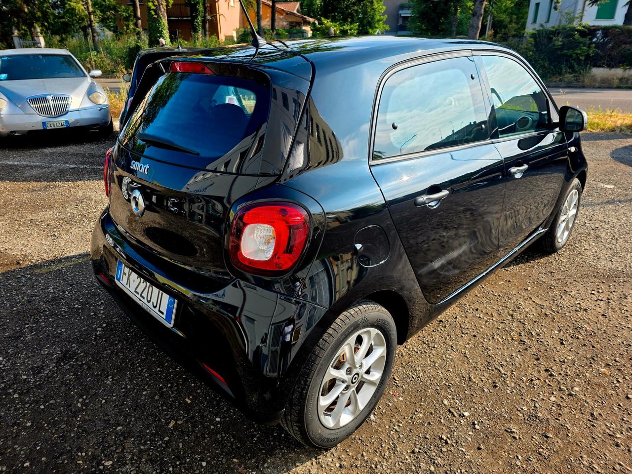 Smart ForFour 70 1.0 clima stereo cerchi finanziamenti