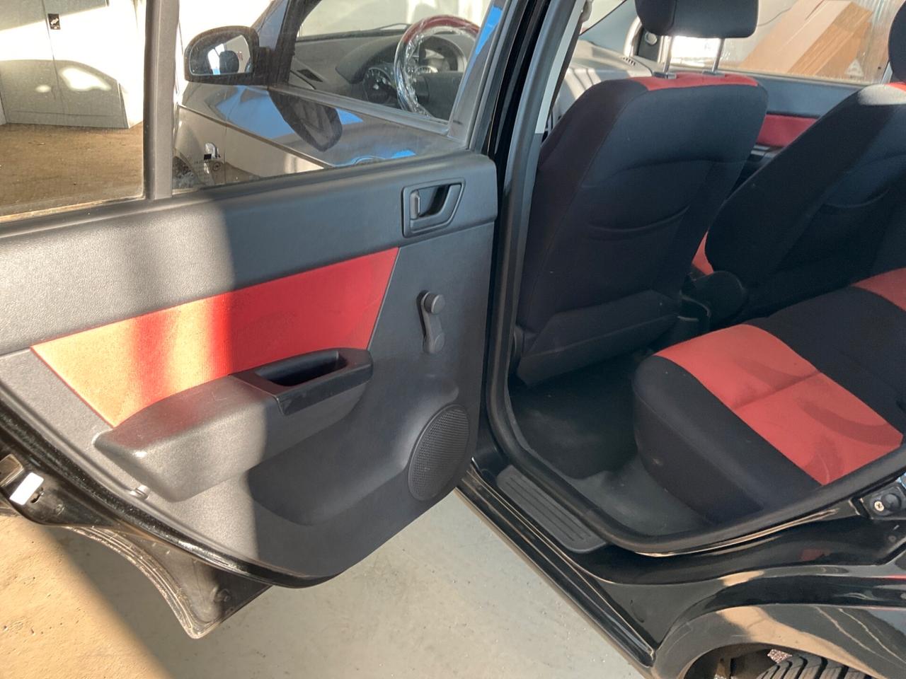 Hyundai Getz 1.1 12V (66CV) 5p. Cross