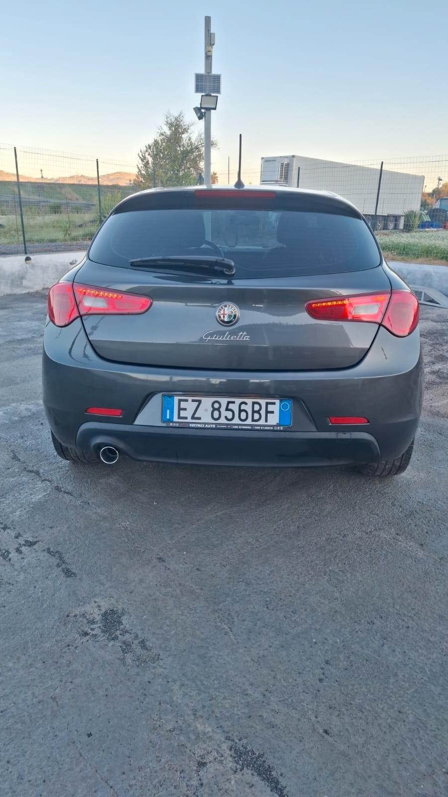 Alfa Romeo Giulietta 1.6 JTDm-2 105 CV Exclusive
