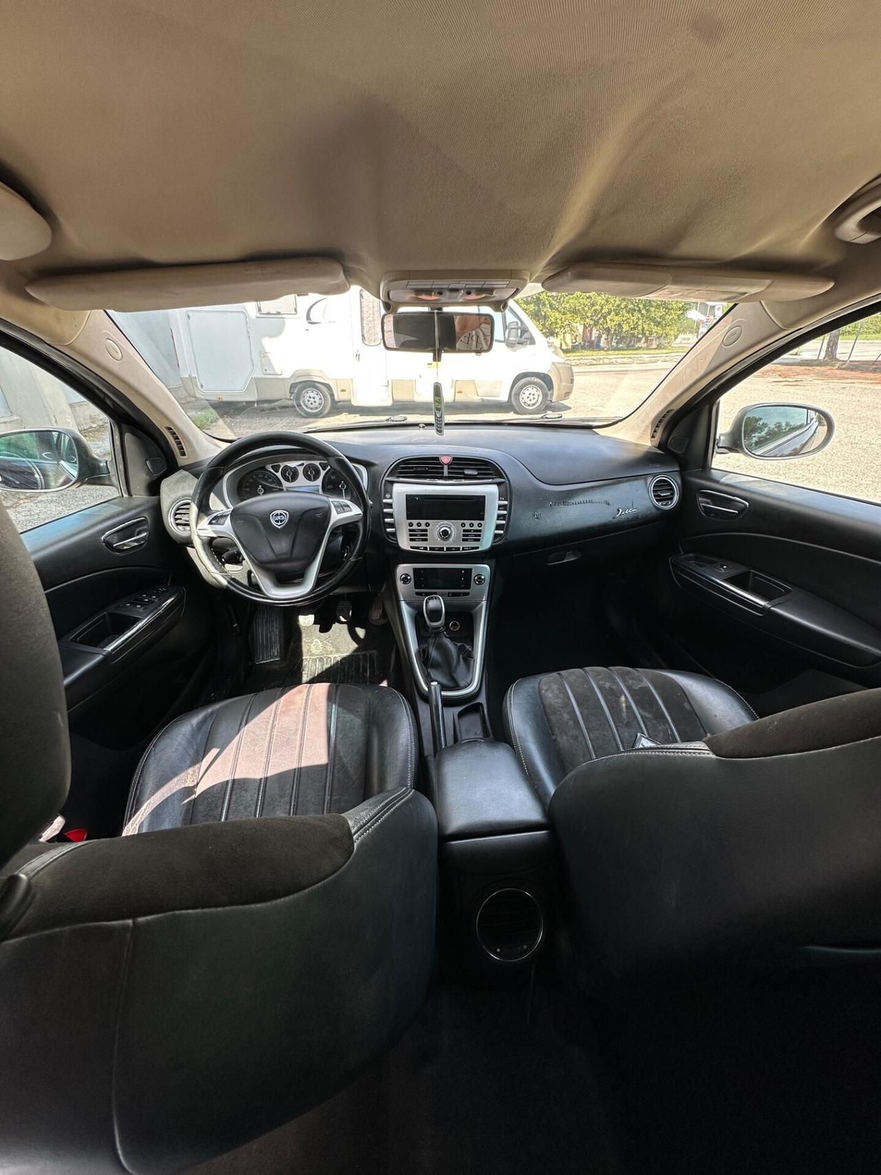 Lancia Delta 2.0 diesel 165cv 2012