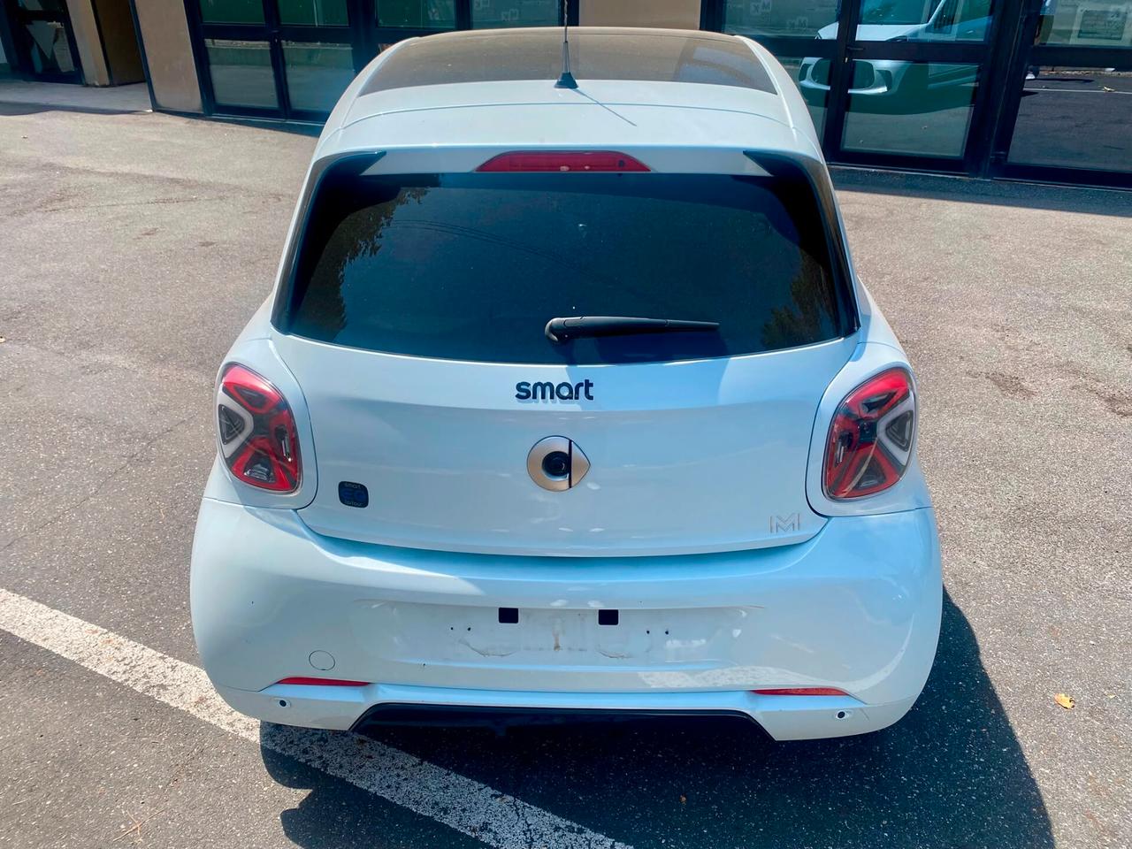 smart forFour EQ edition one, Brabus STYLE CAMERA, FULL LED