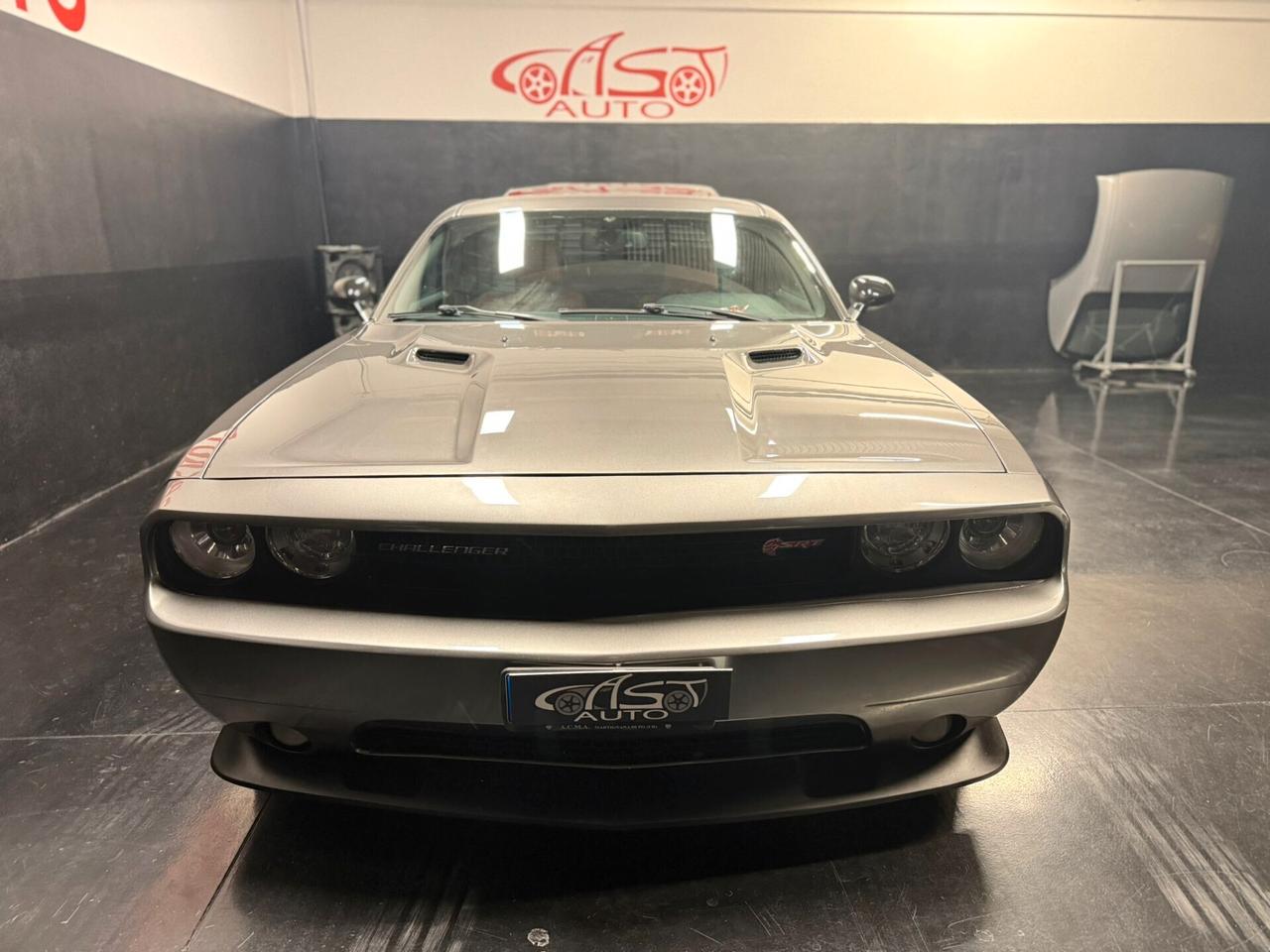 Dodge Challenger Srt