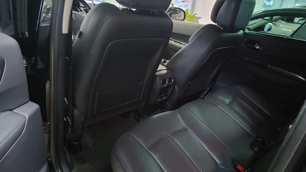 Peugeot 3008 HYbrid4