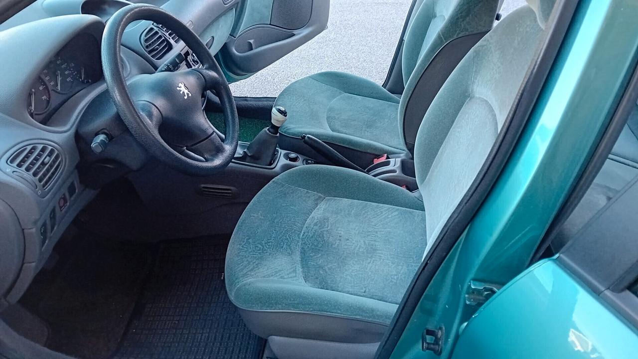 Peugeot 206 1.6 3p. XS