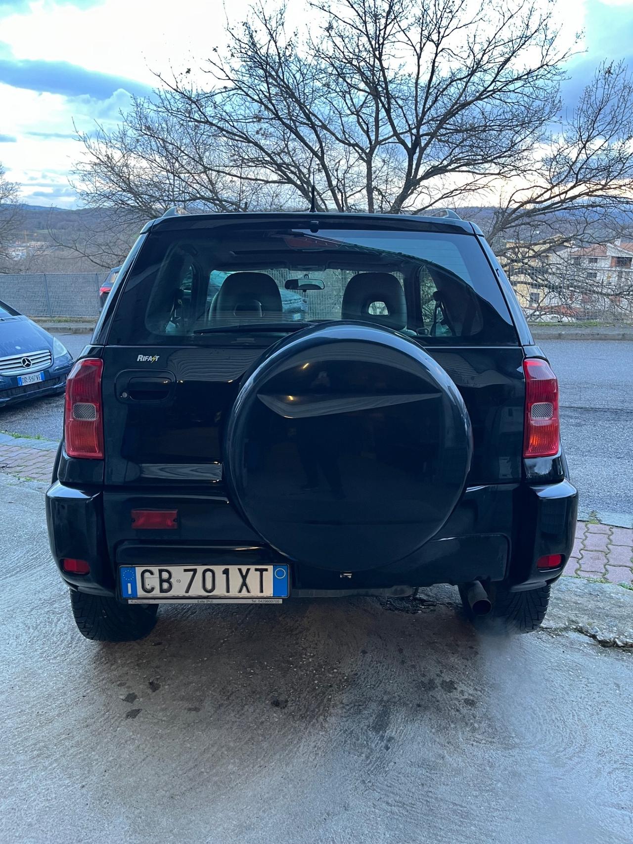 Toyota RAV 4 RAV4 2.0 Tdi D-4D cat 3 porte Sol