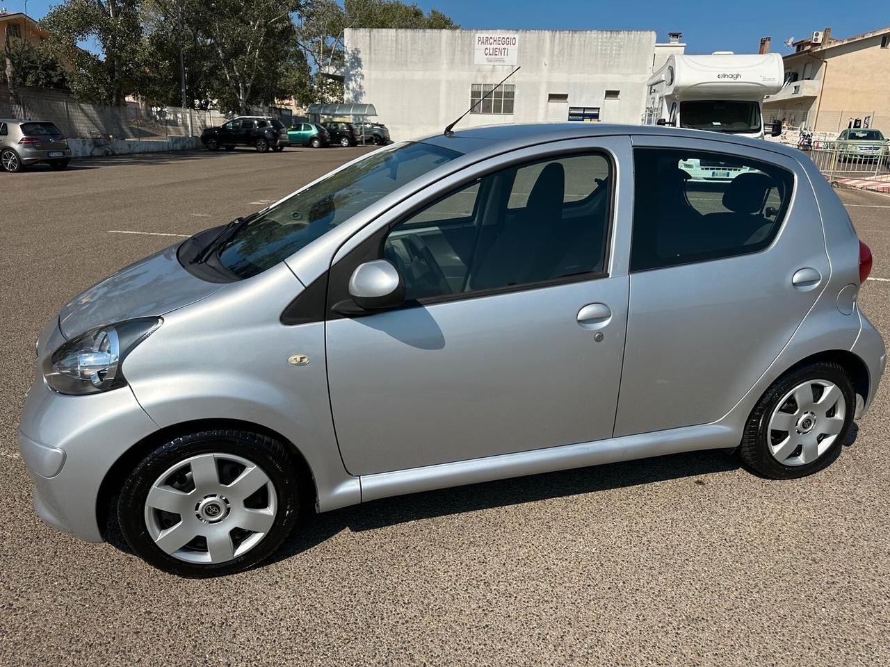 Toyota Aygo 1.0 12V VVT-i 5 porte