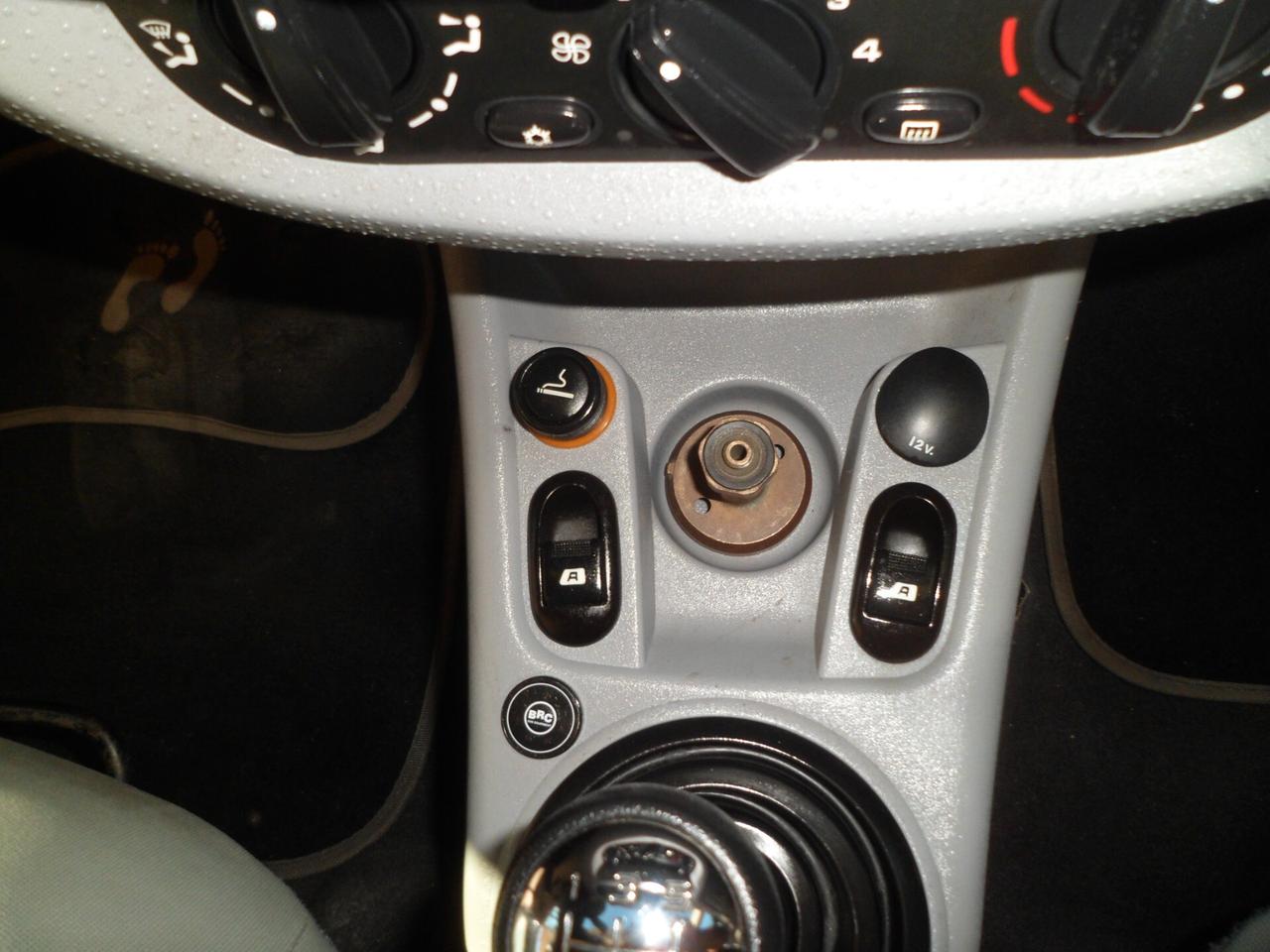 CITROEN C3 1.4 gpl pluriel cabrio neopatentati 04