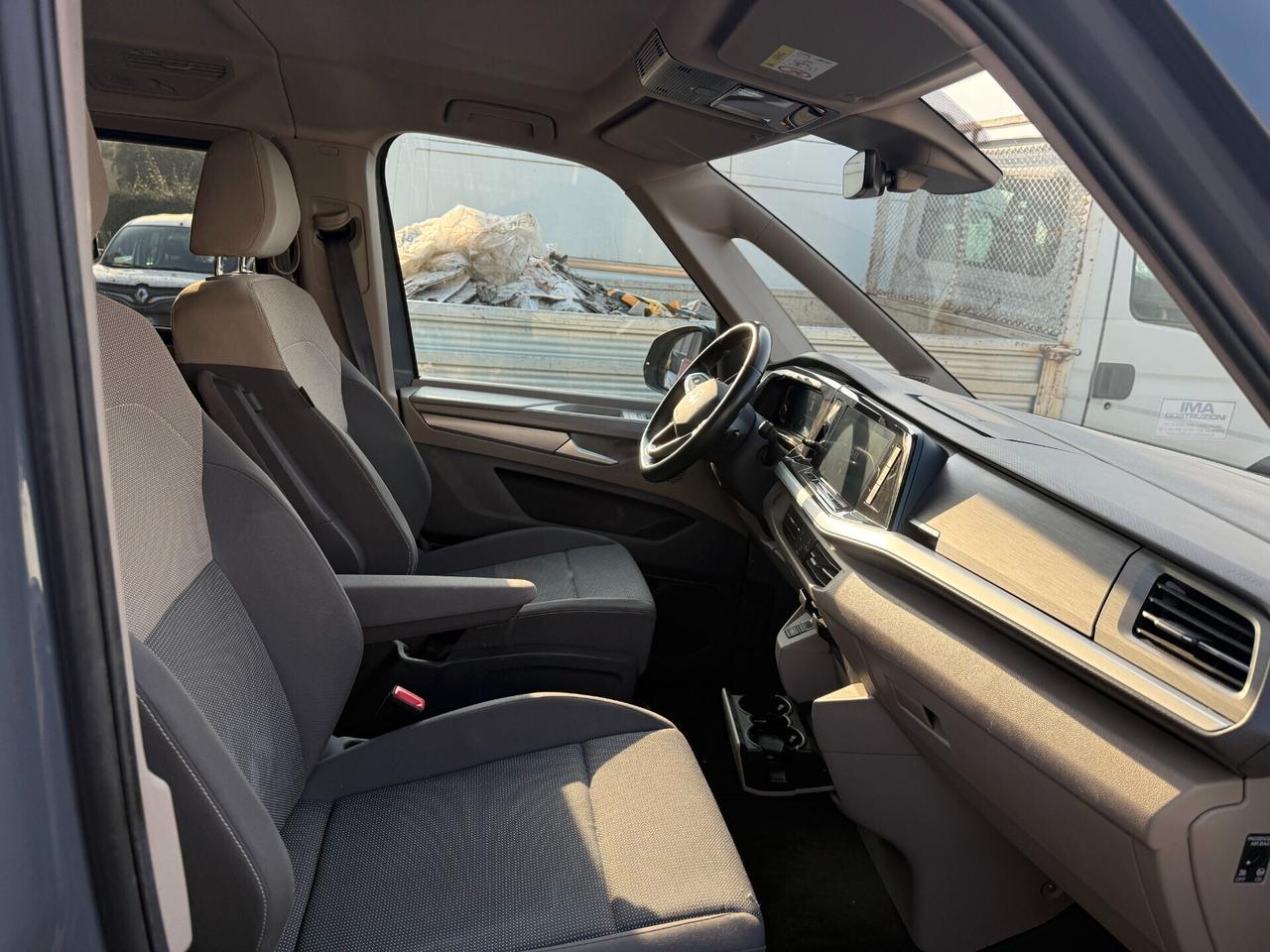 Volkswagen T7 Multivan 2.0TDI/7 POSTI/83000 KM