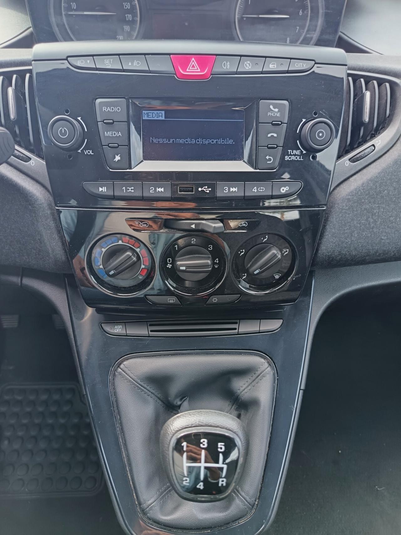 Lancia Ypsilon 1.2 69 CV 5 porte S&S Elefantino Blu