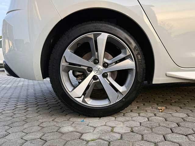 Peugeot 308 PureTech Turbo 130 S&S EAT8 GT Line