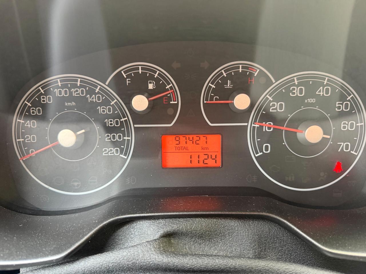 Fiat Punto 1.4 ACTIVE 57 KW (77CV)