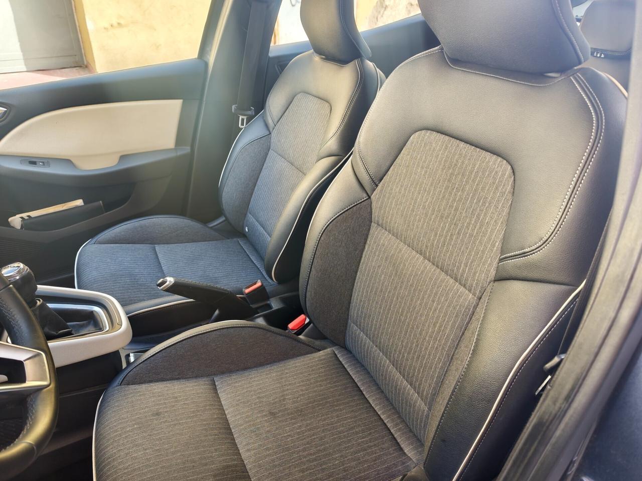 Renault Clio SCe 75 CV 5 porte Intens