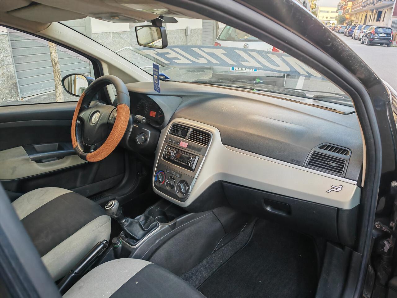 FIAT GRANDE PUNTO 1.3 MJT DIESEL DYNAMIC