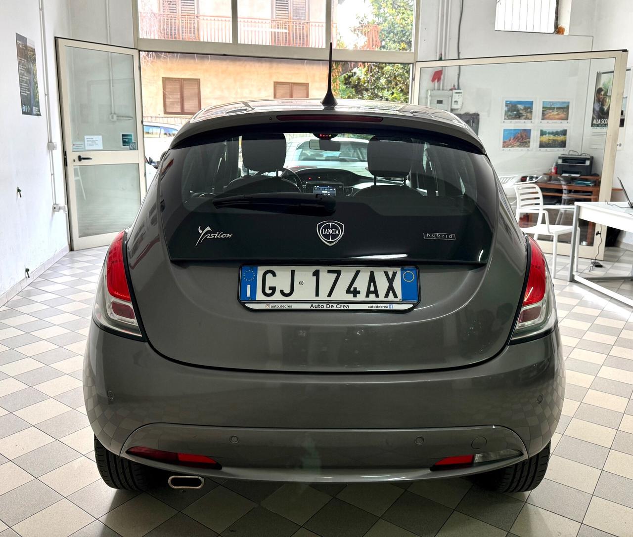 Lancia Ypsilon 1.0 S&S Hybrid Ecochic Gold 78.000km