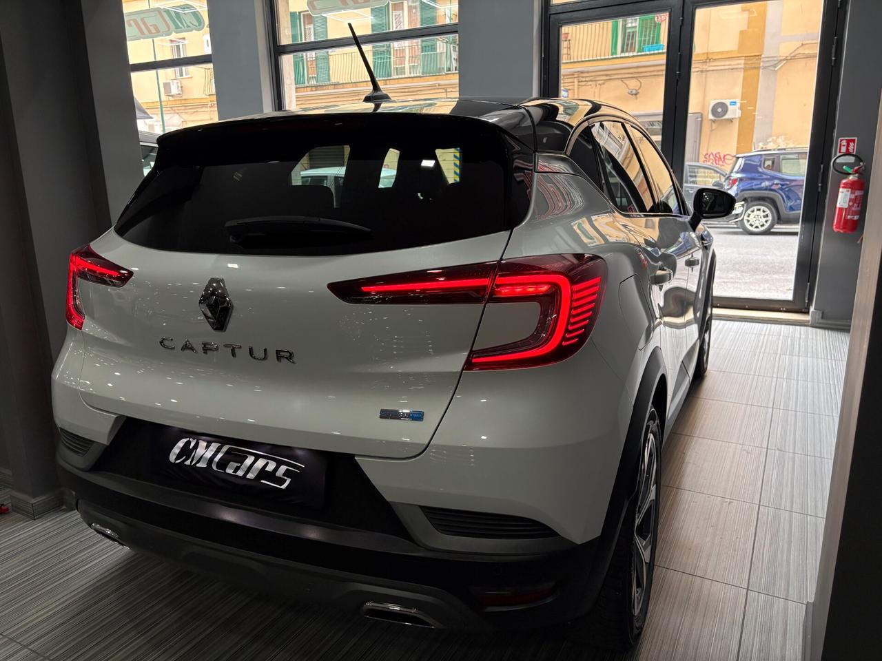 Renault Captur 1.6 E-Tech Full Hybrid 145cv RS Line Automatica FULL