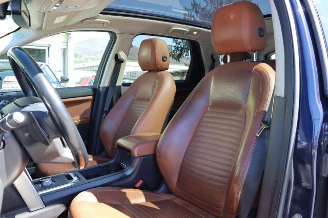 LAND ROVER Discovery Sport 2.0 TD4 180 CV HSE Luxury