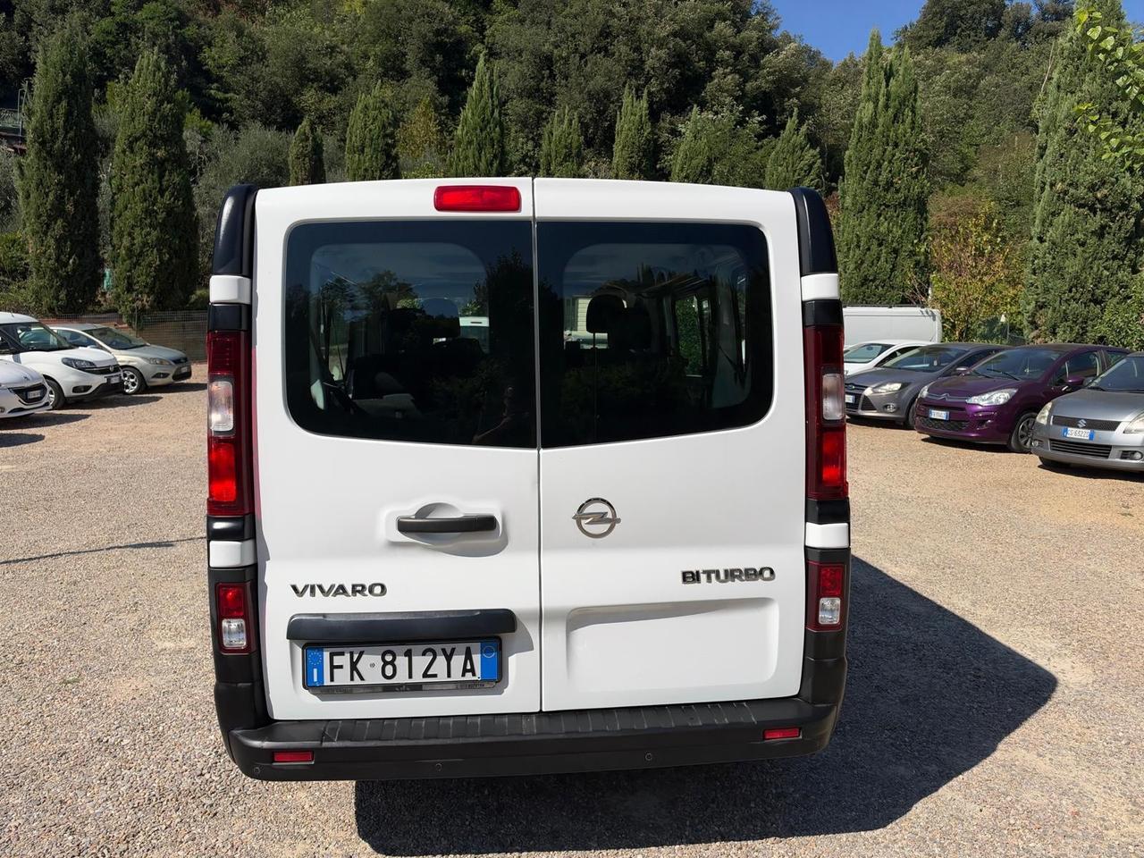Opel Vivaro 1.6 Diesel // 9 Posti