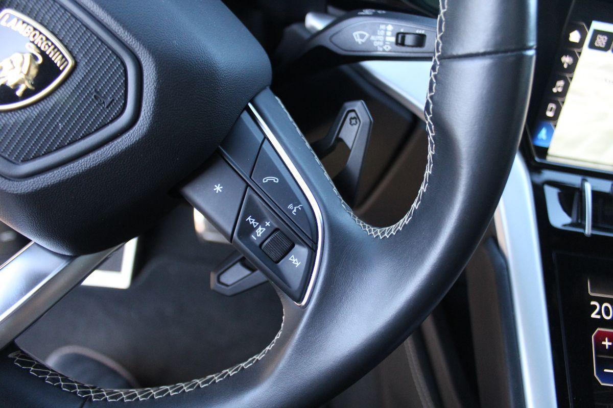 LAMBORGHINI - Urus - 4.0