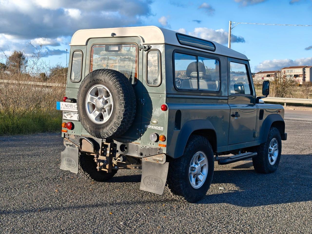 Land Rover Defender 90 2.4 TD4 Pick Up E