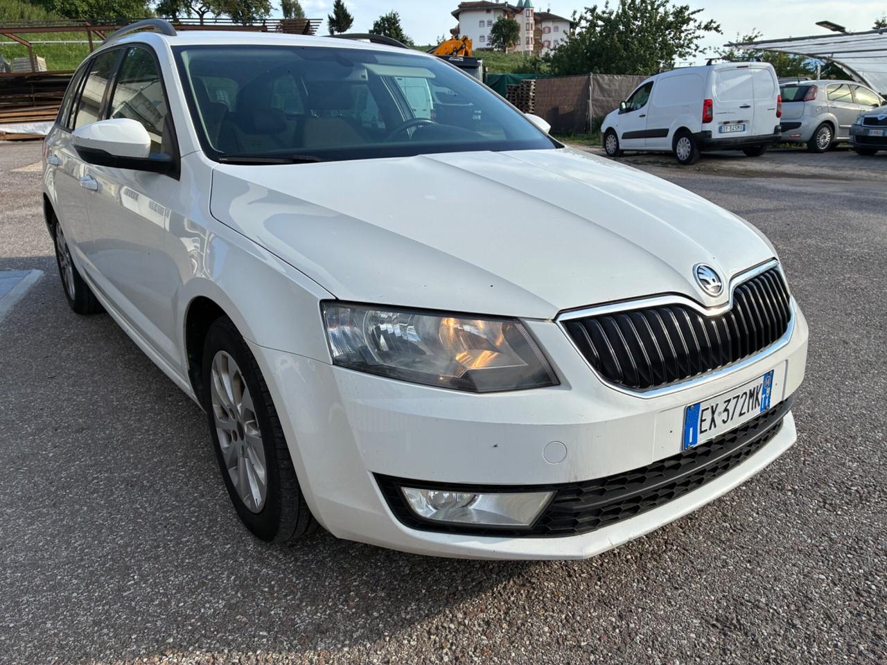 Skoda Octavia 1.6 TDI CR 105 CV DSG Ambition