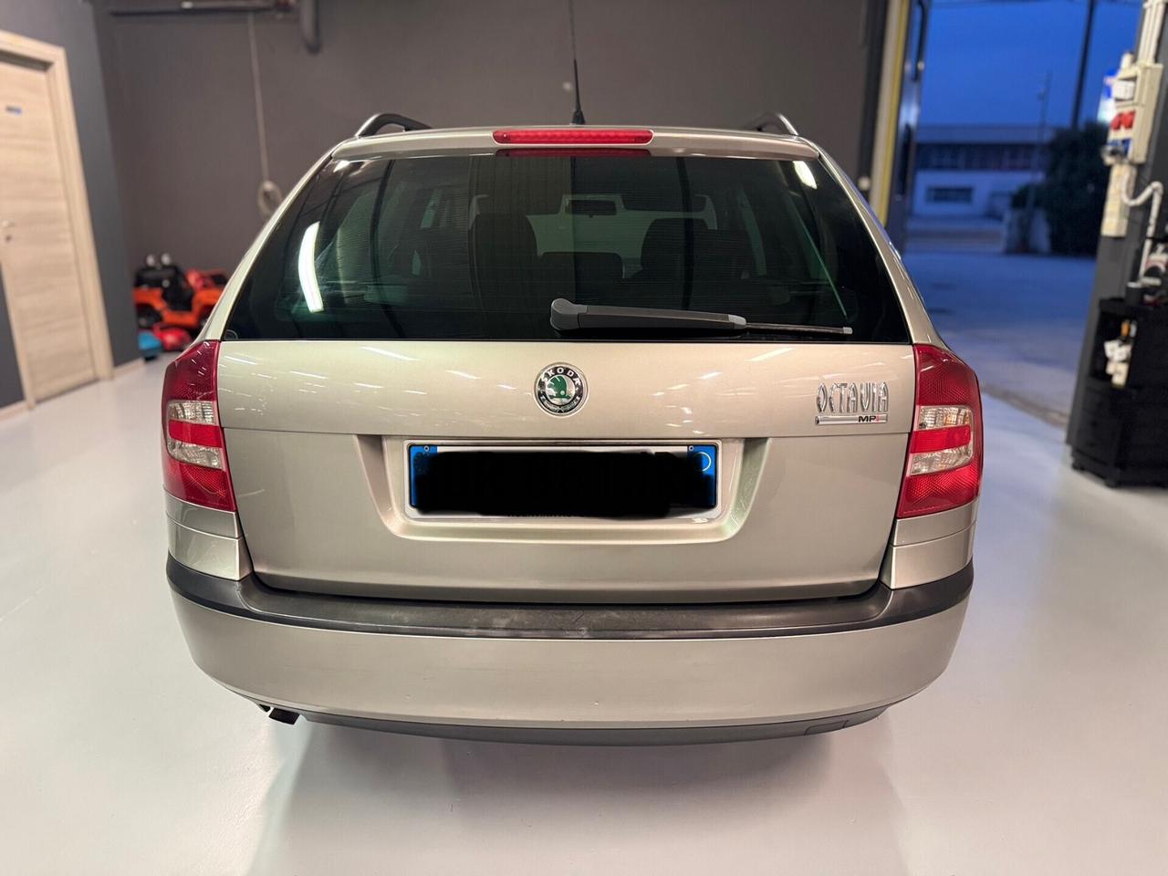 Skoda Octavia 1.6 Wagon Comfort
