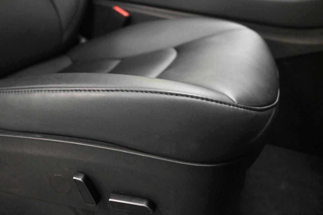 TESLA Model Y Model Y Long Range AWD