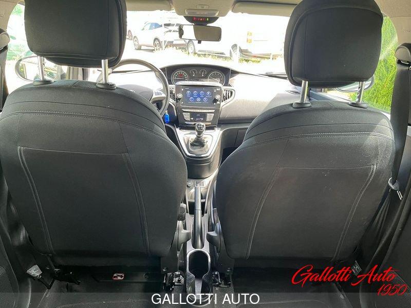 Lancia Ypsilon 1.0 FireFly 70cv S&S Hybrid GOLD