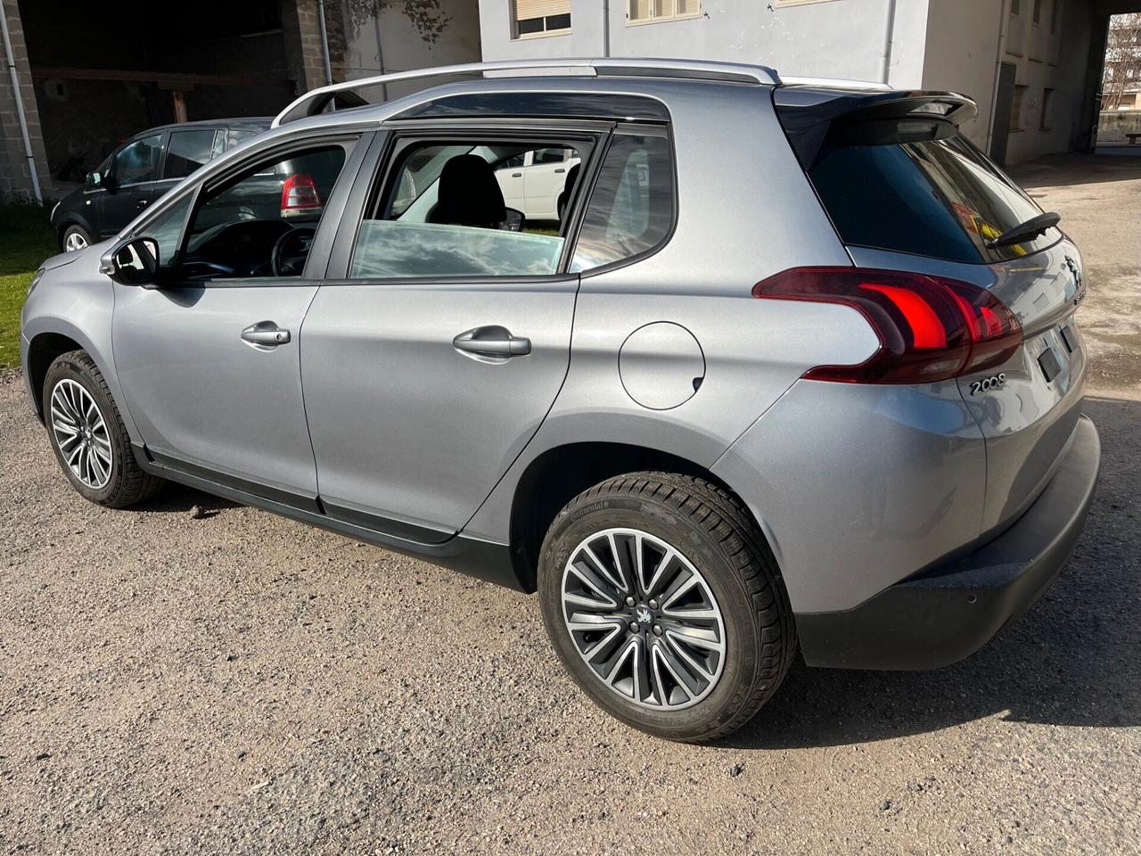 Peugeot 2008 BlueHDi 100 S&S Allure