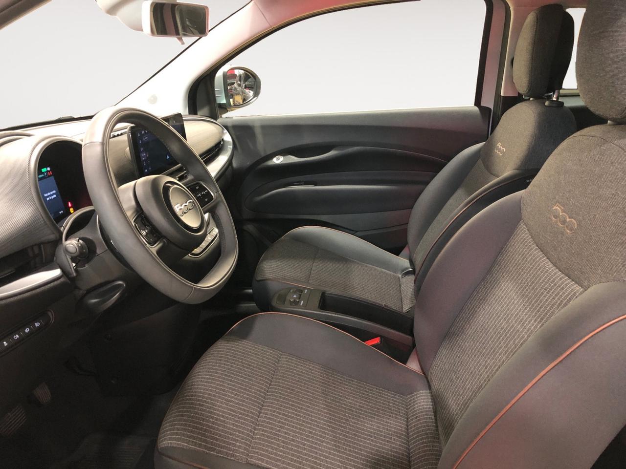 FIAT 500e 42 kWh La Prima