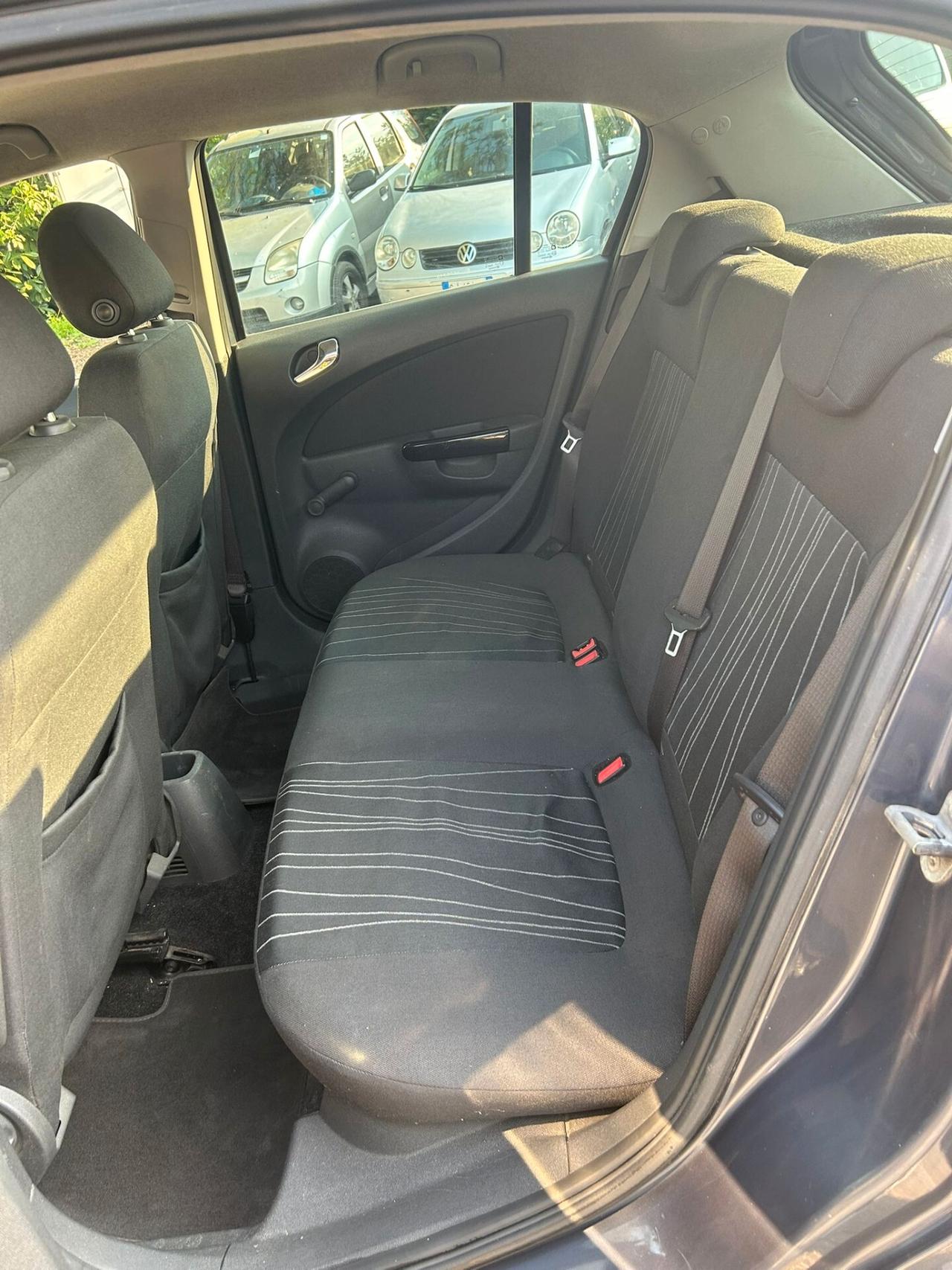 Opel Corsa 1.2 cc benzina GPL full optional anno 2011