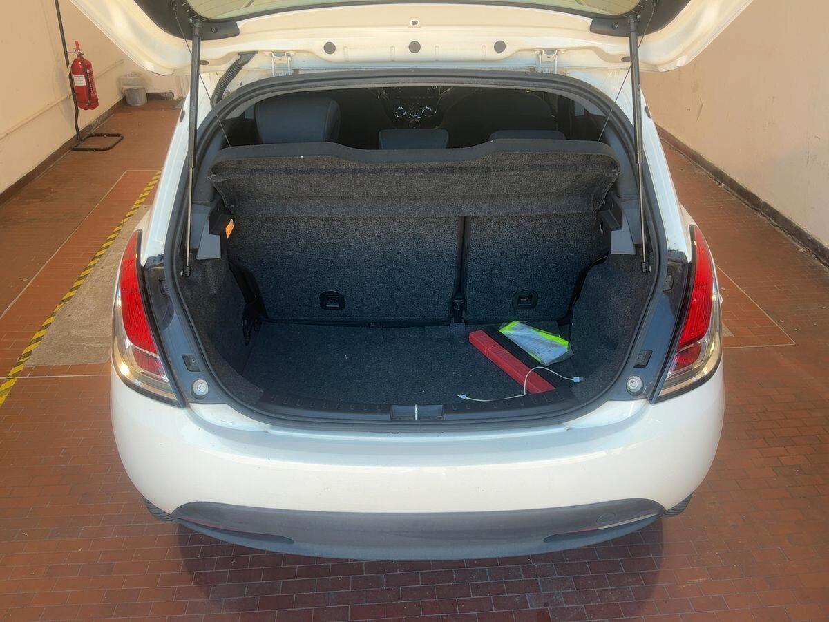 Lancia Ypsilon 1.2 69 CV ELEFANTINO